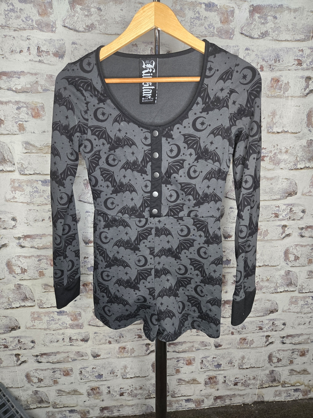 Killstar Women’s Gray/Black Bat Graphic Knit Henley Romper Size Small